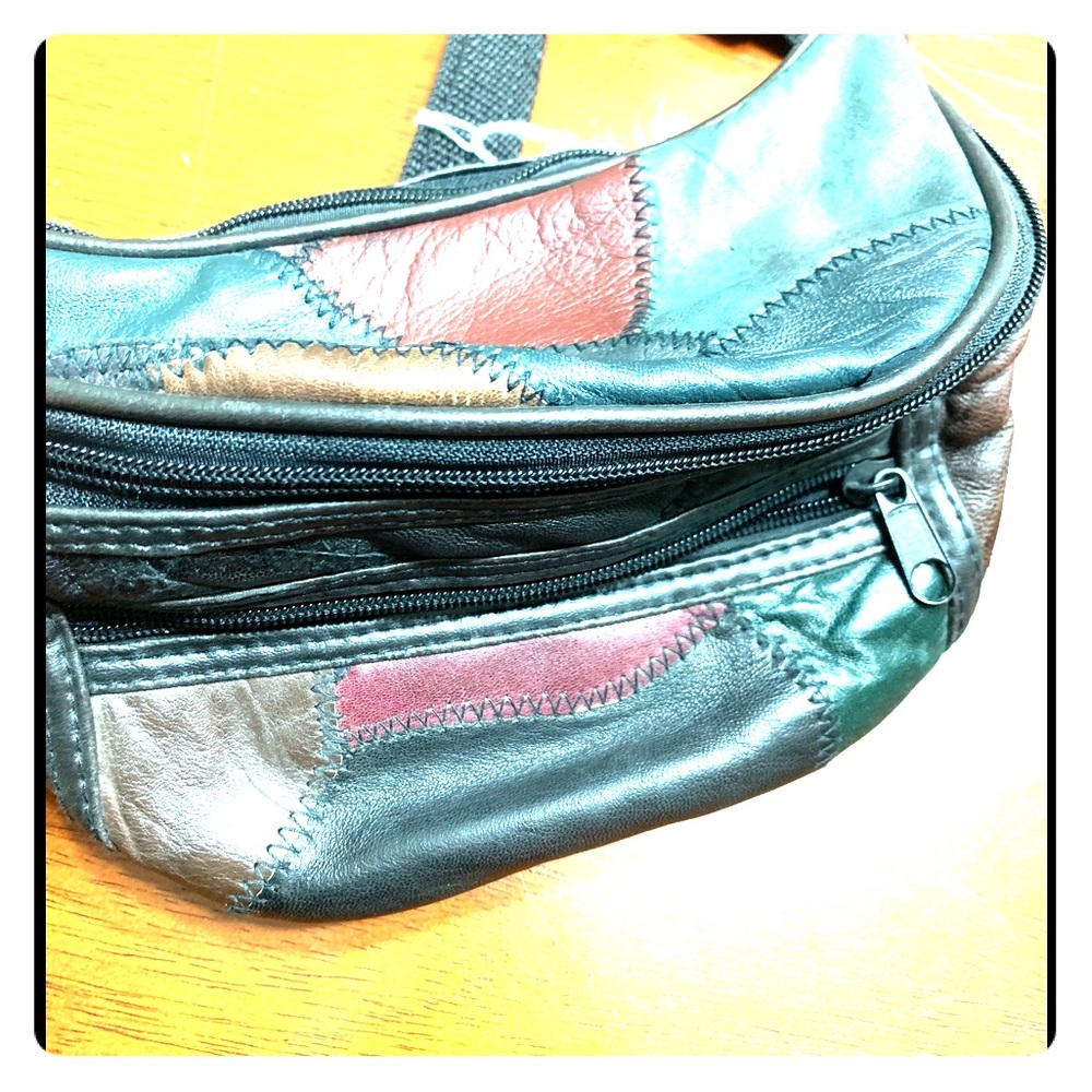 Stitched leather fannypack. New York street style!